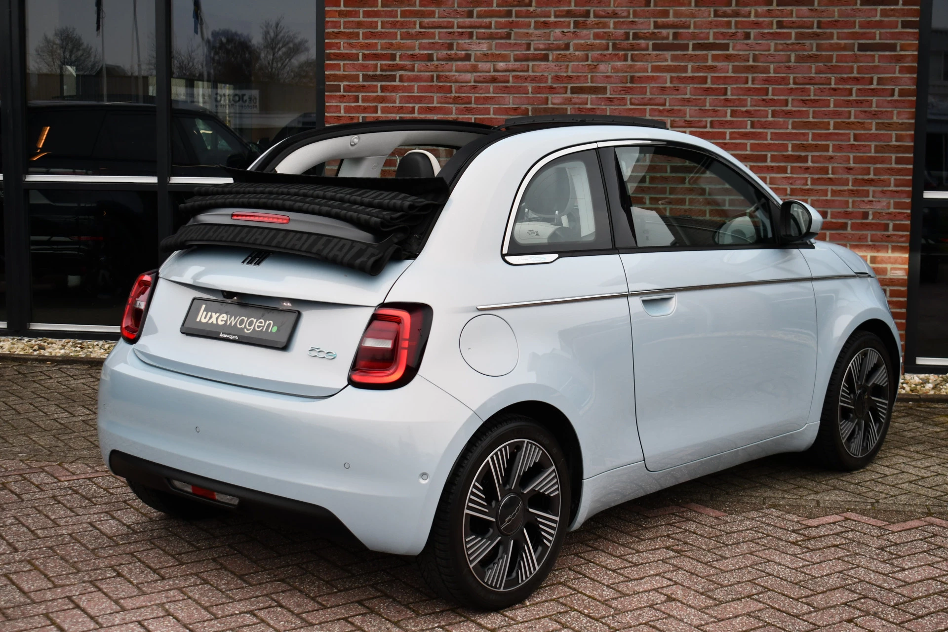 Hoofdafbeelding Fiat 500C