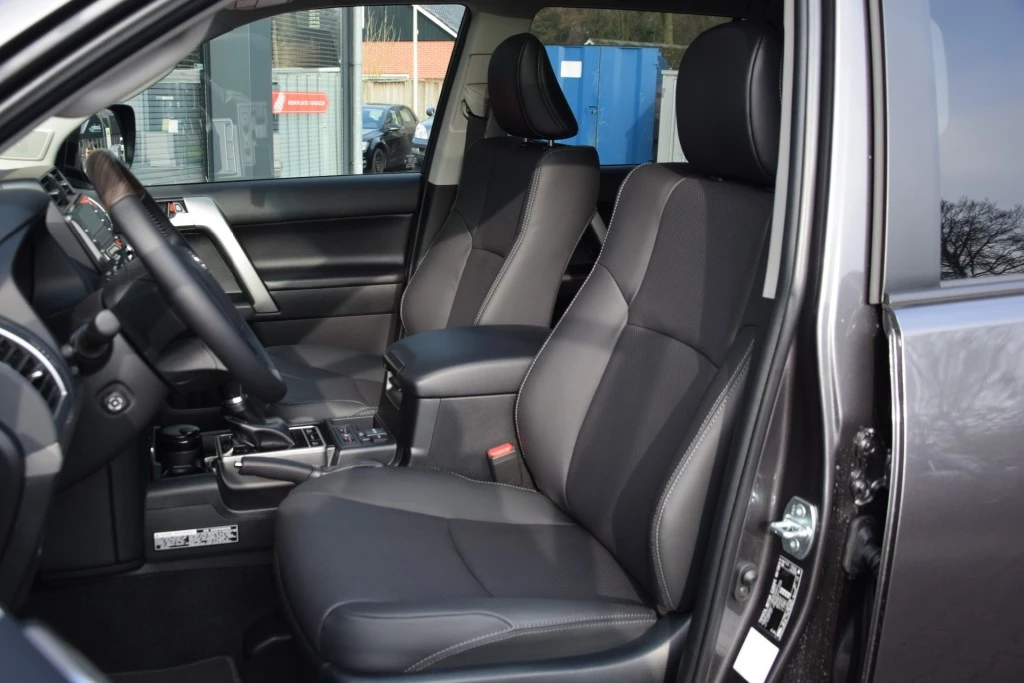 Hoofdafbeelding Toyota Land Cruiser