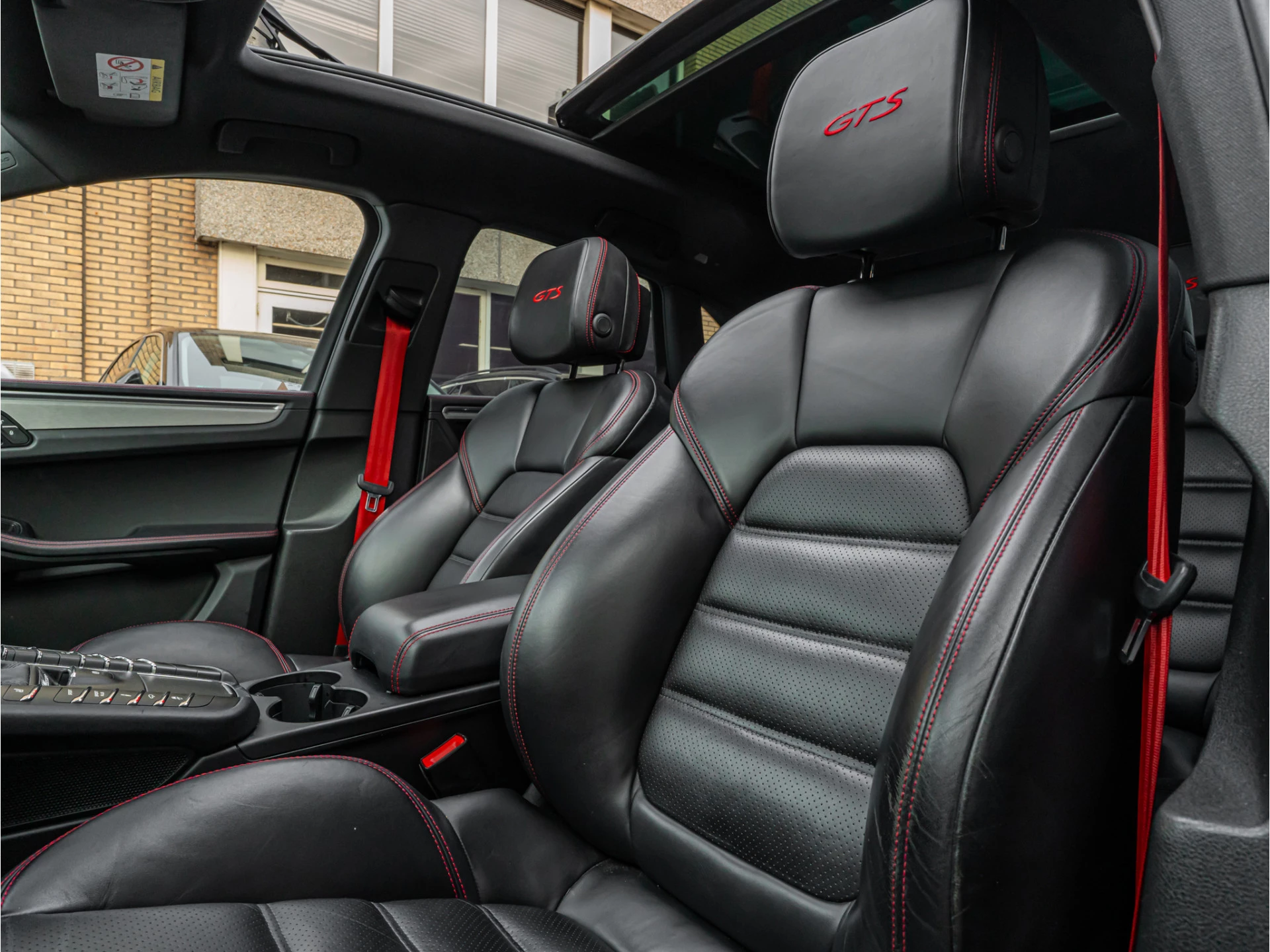 Hoofdafbeelding Porsche Macan