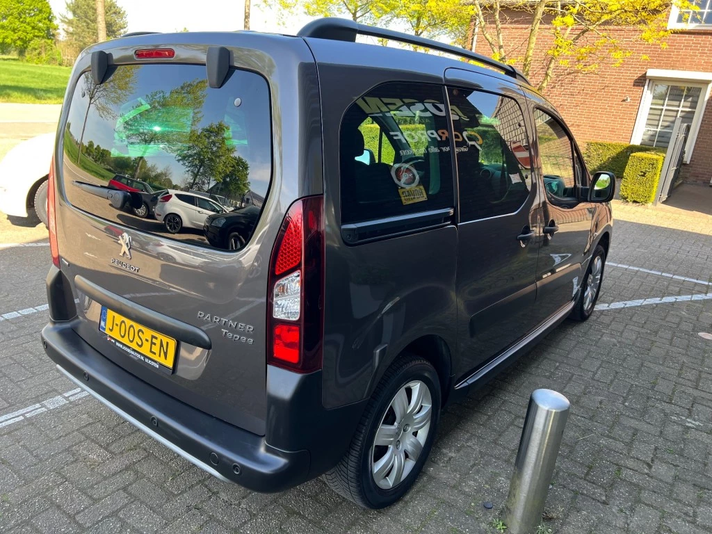 Hoofdafbeelding Peugeot Partner
