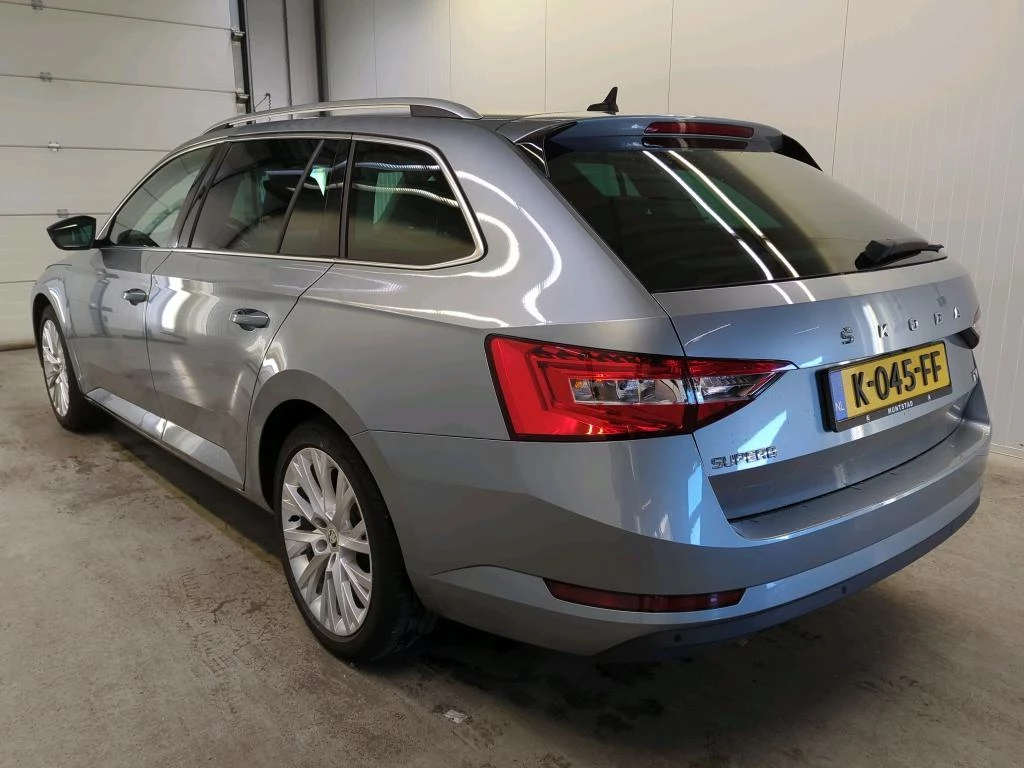 Hoofdafbeelding Škoda Superb