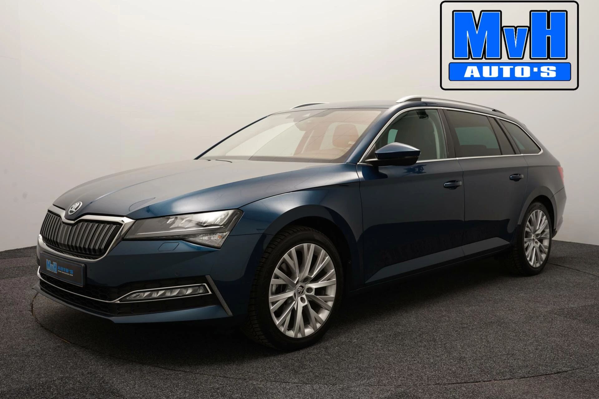 Hoofdafbeelding Škoda Superb