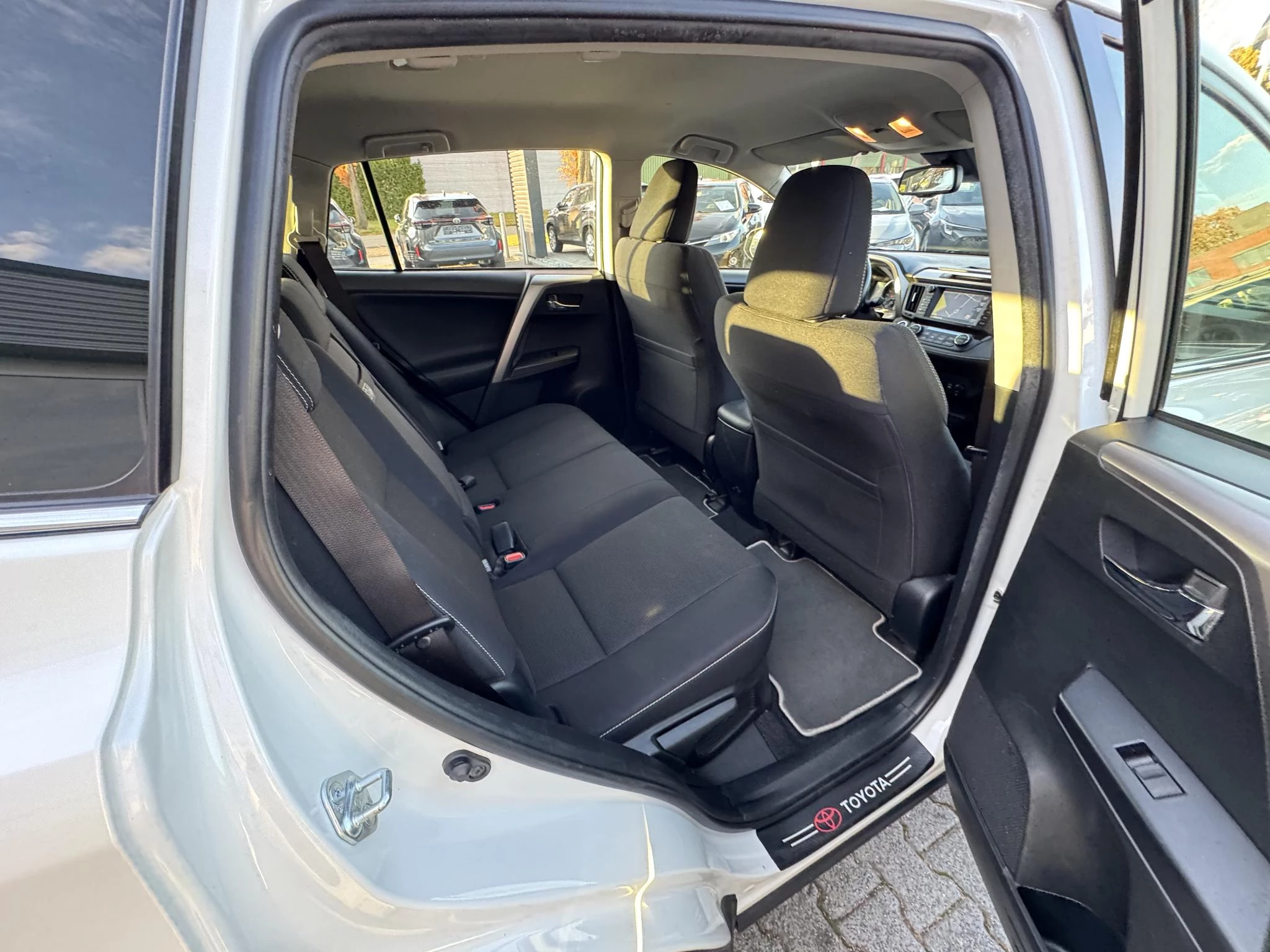 Hoofdafbeelding Toyota RAV4