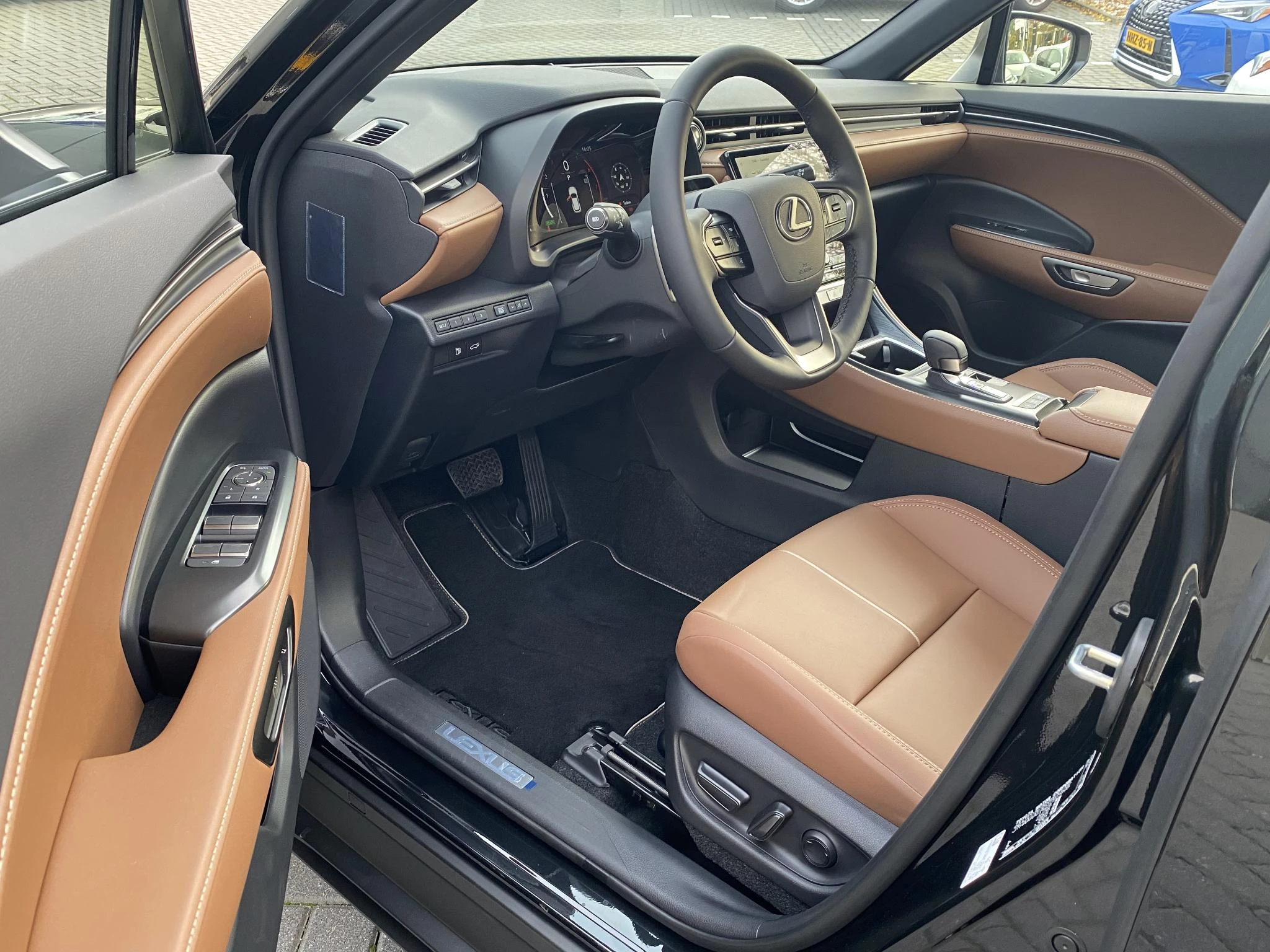 Hoofdafbeelding Lexus LBX