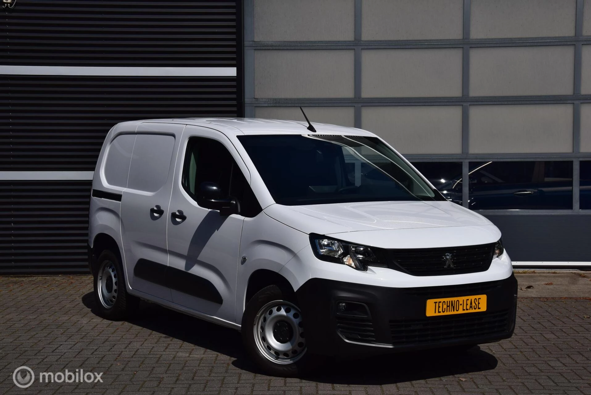 Hoofdafbeelding Peugeot Partner