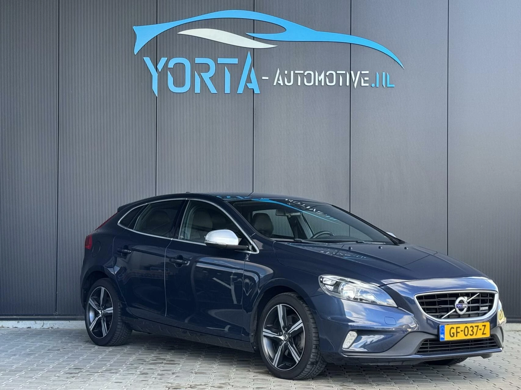 Hoofdafbeelding Volvo V40