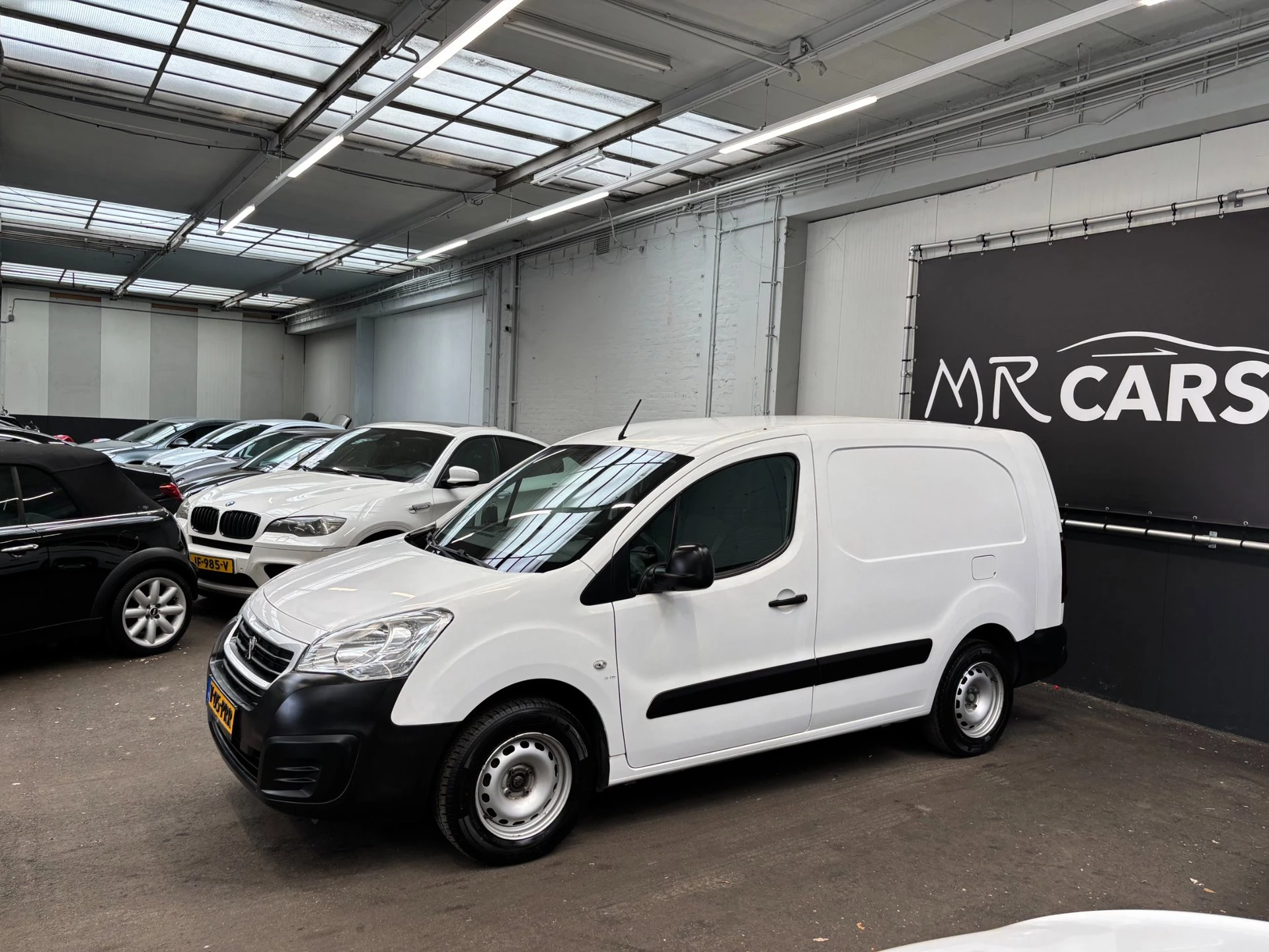 Hoofdafbeelding Peugeot Partner