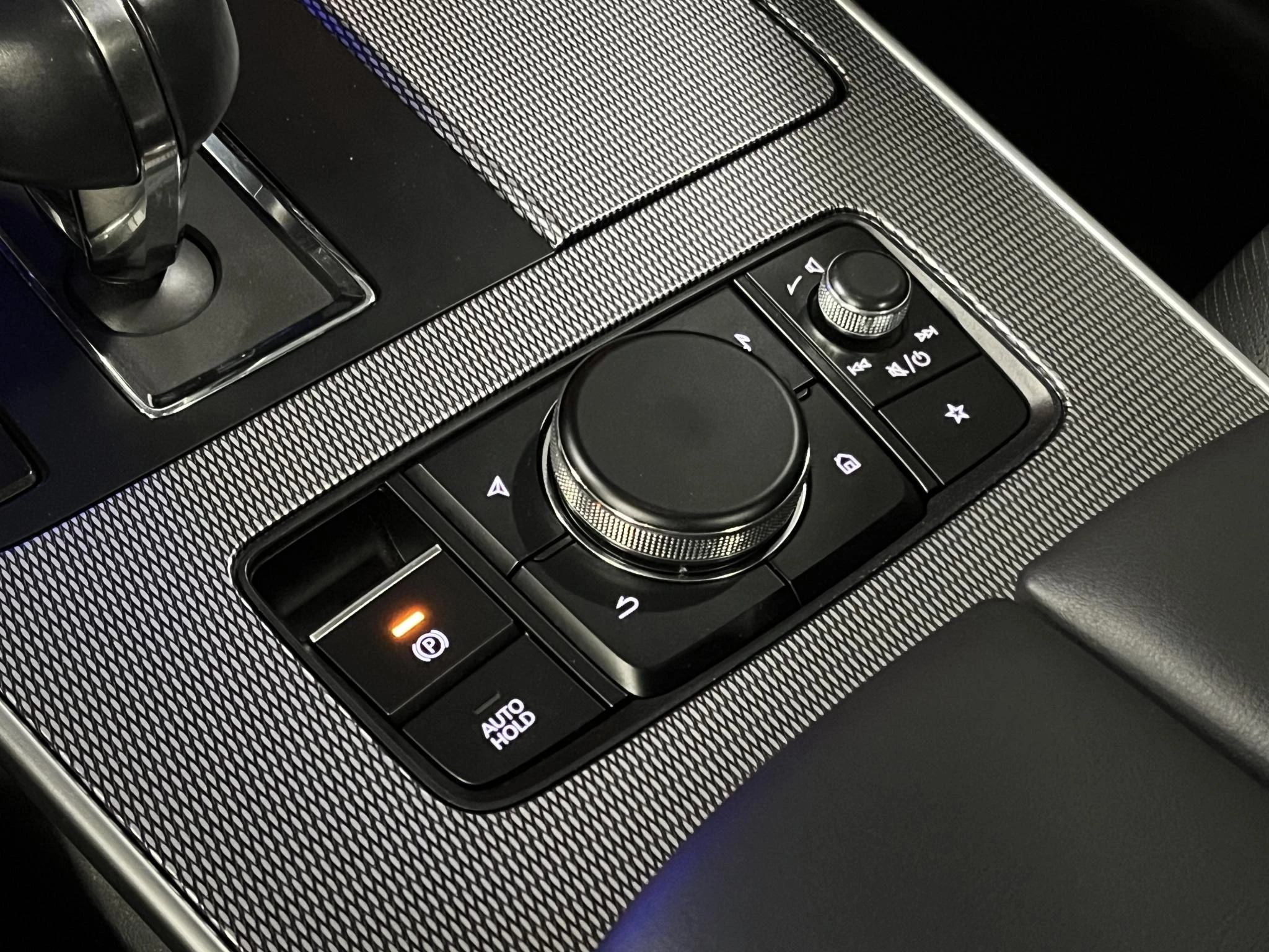 Hoofdafbeelding Mazda CX-60