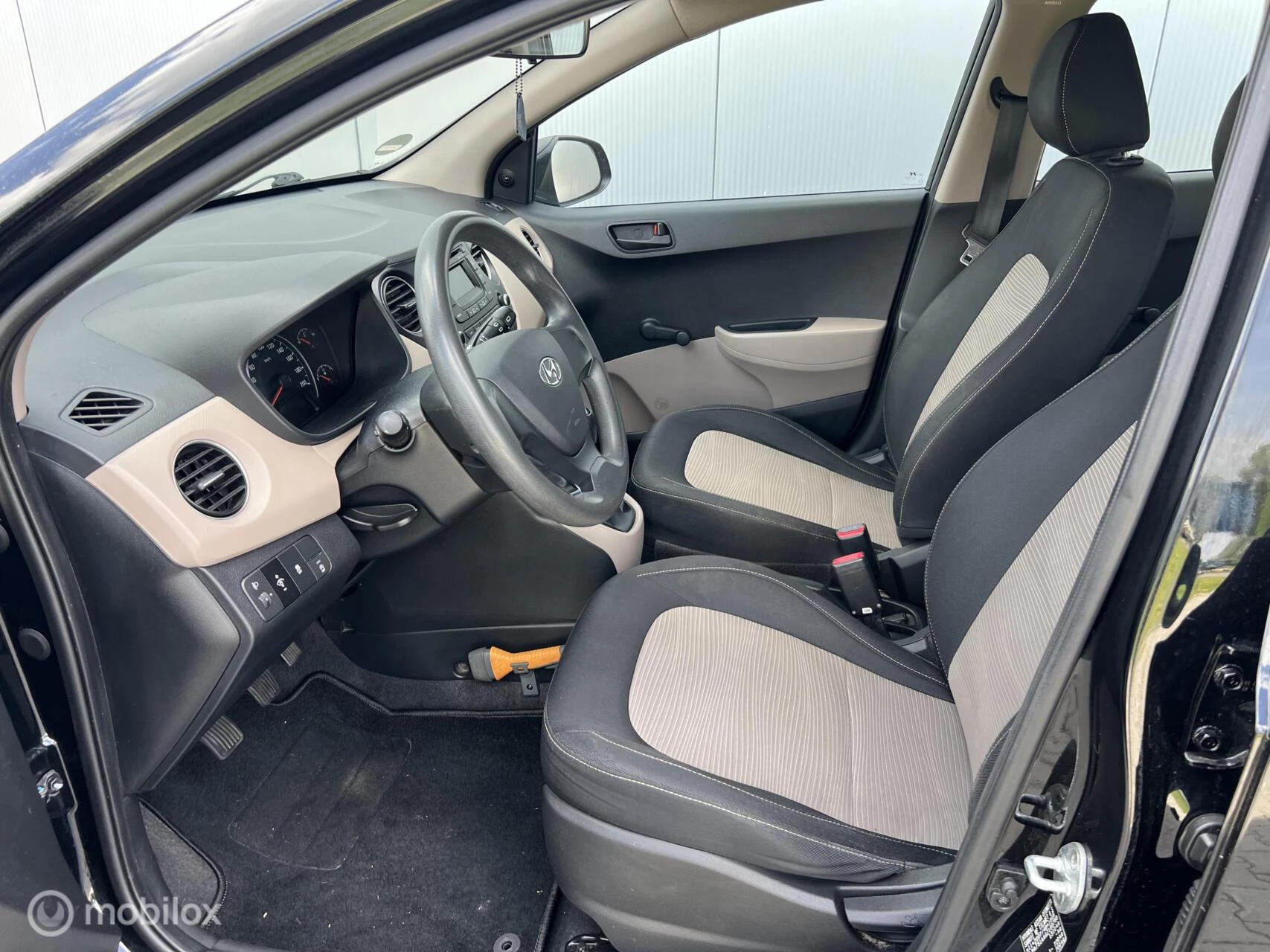 Hoofdafbeelding Hyundai i10