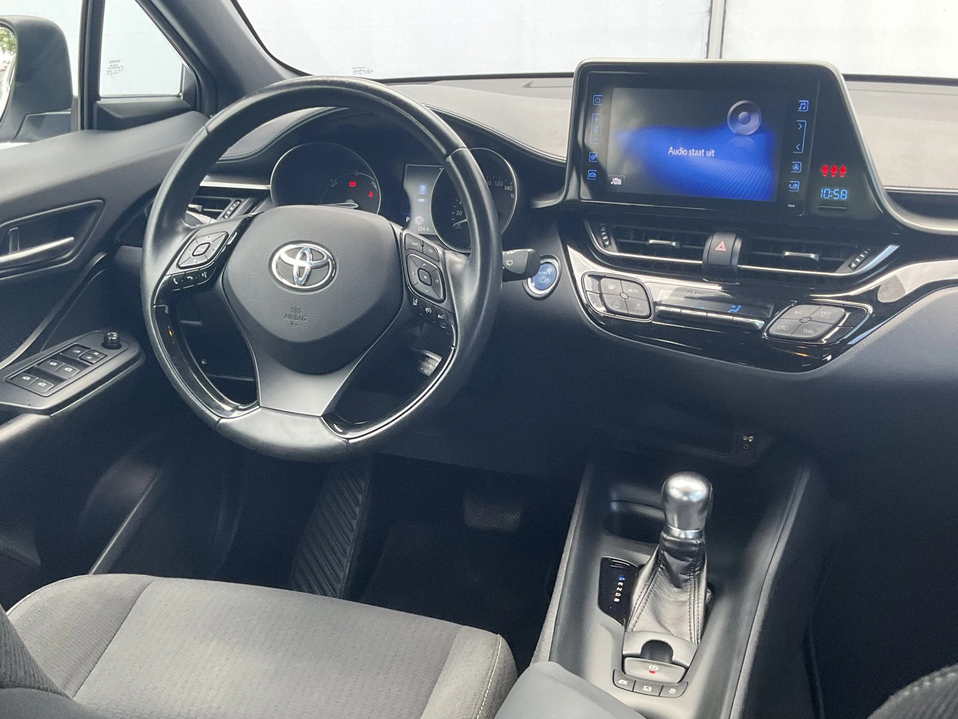 Hoofdafbeelding Toyota C-HR