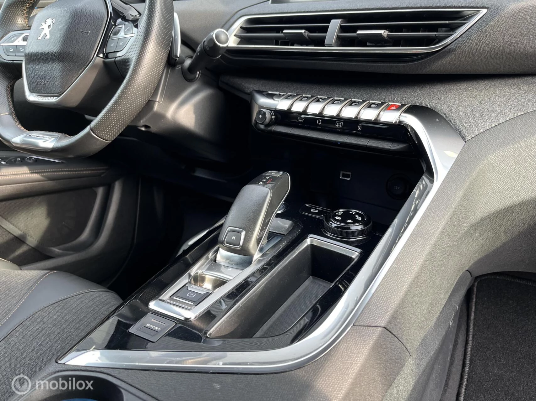 Hoofdafbeelding Peugeot 5008