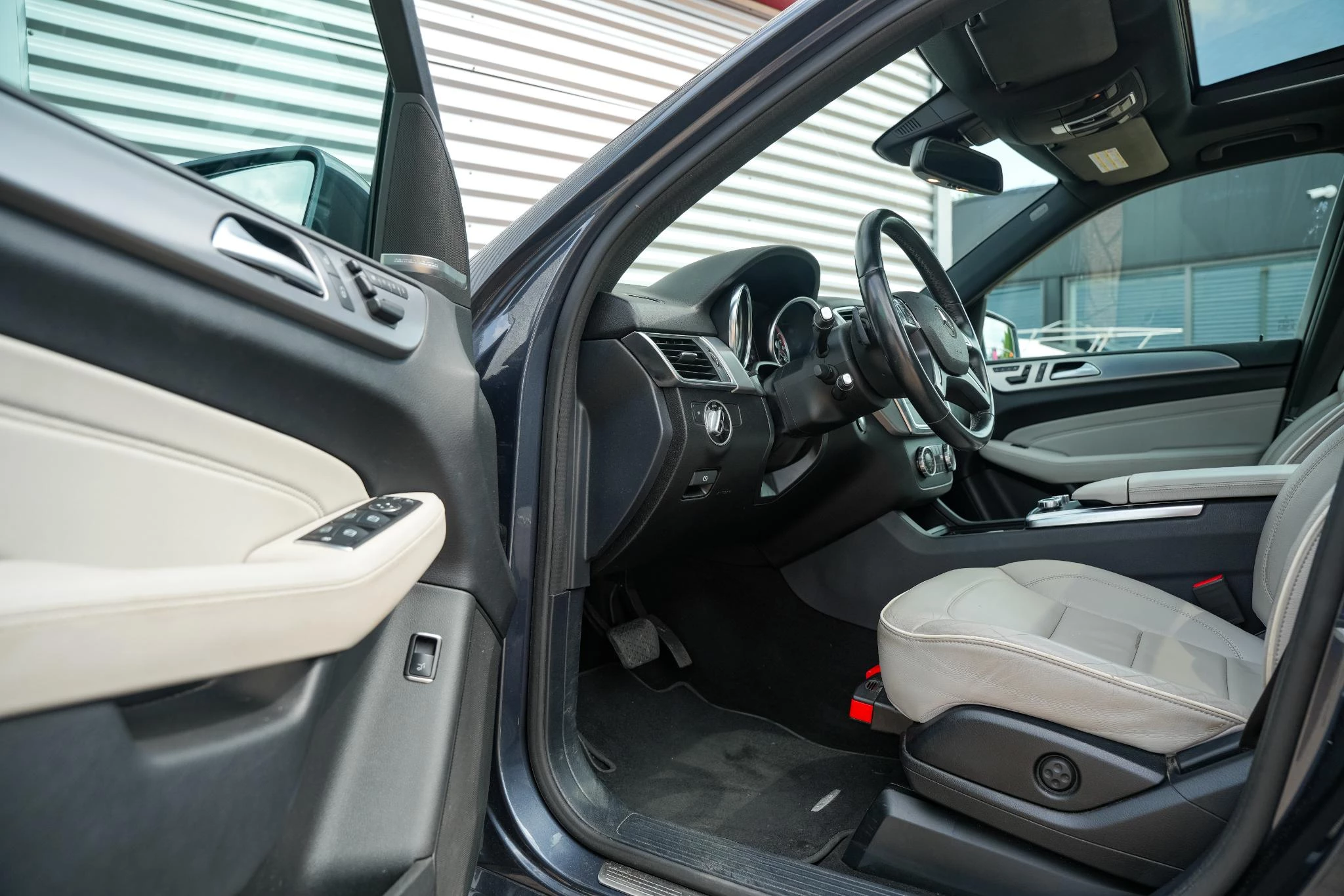 Hoofdafbeelding Mercedes-Benz M-Klasse