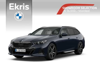 BMW 5 serie Touring 520i M Sportpakket Pro | Innovation Pack | Travel Pack | High Executive | Iconic Glow | Harman Kardon | Panoramadak | Trekhaak | Showroom Selection