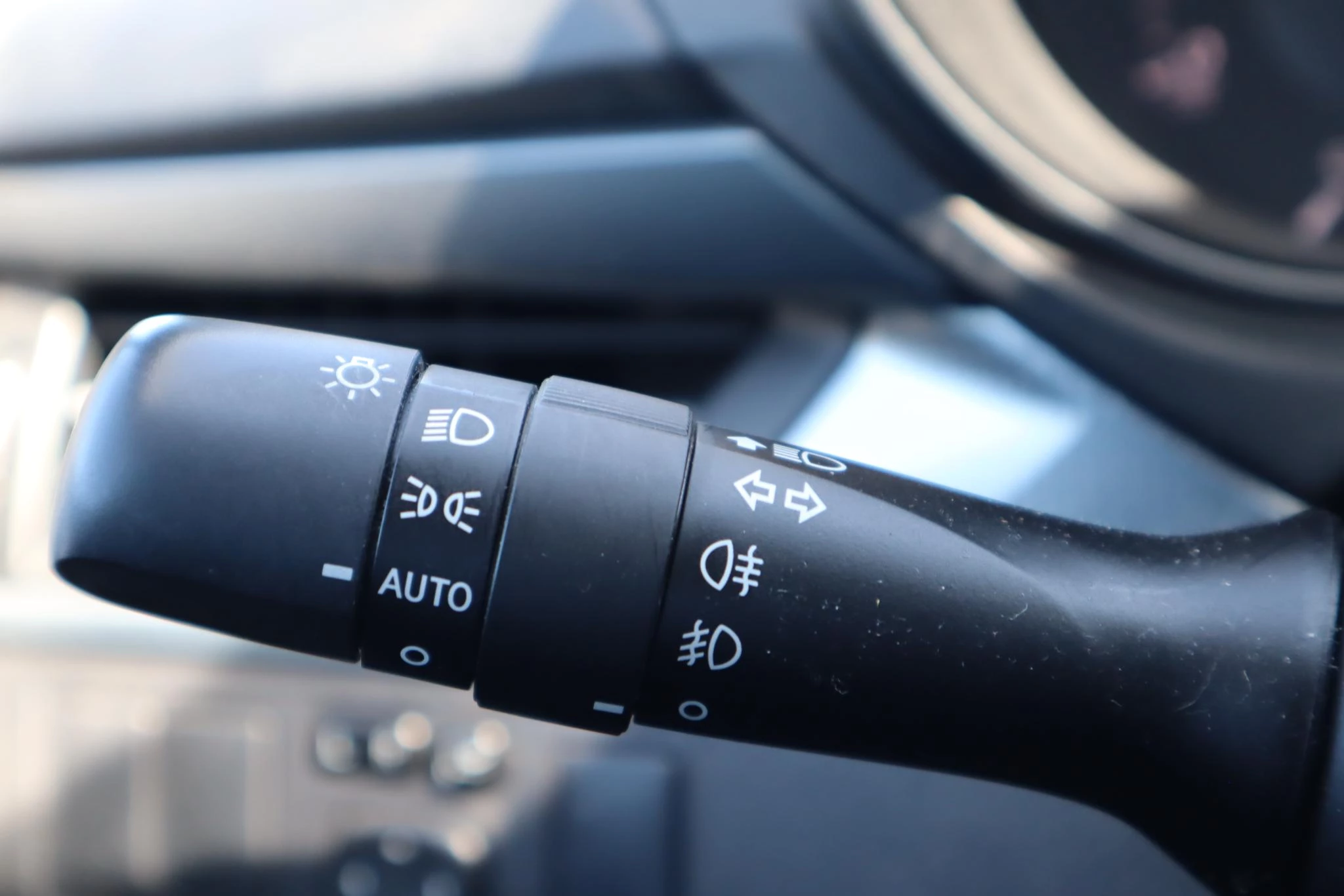 Hoofdafbeelding Toyota Avensis