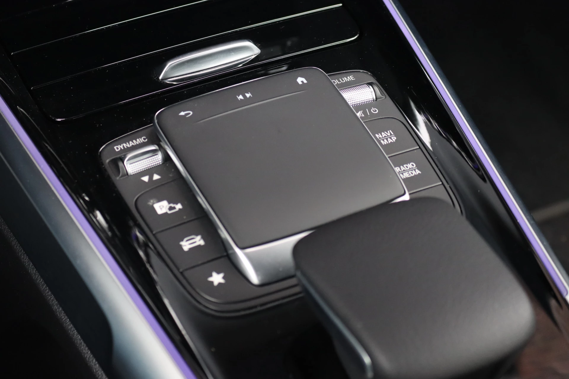 Hoofdafbeelding Mercedes-Benz EQB