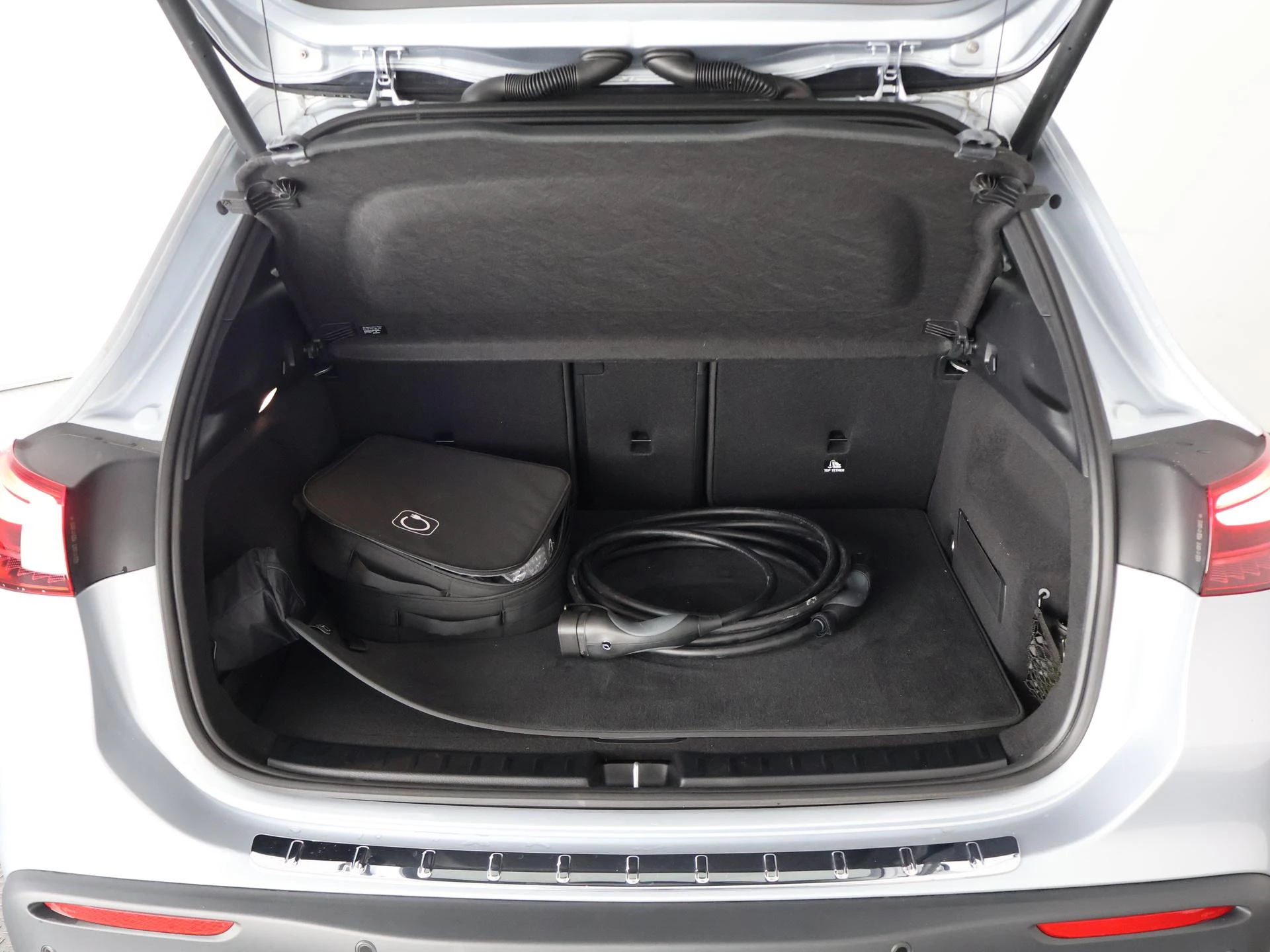 Hoofdafbeelding Mercedes-Benz EQA