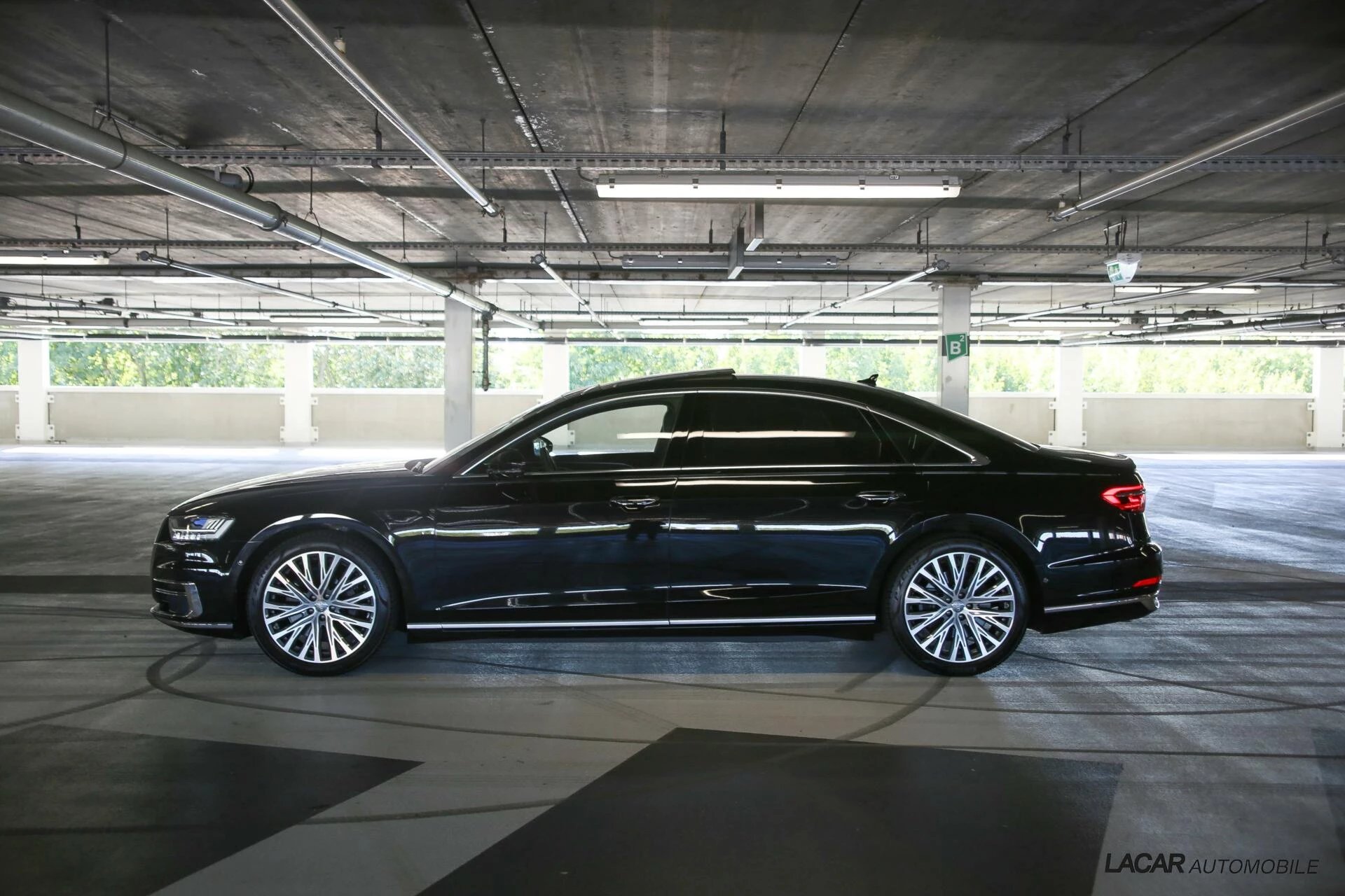 Hoofdafbeelding Audi A8