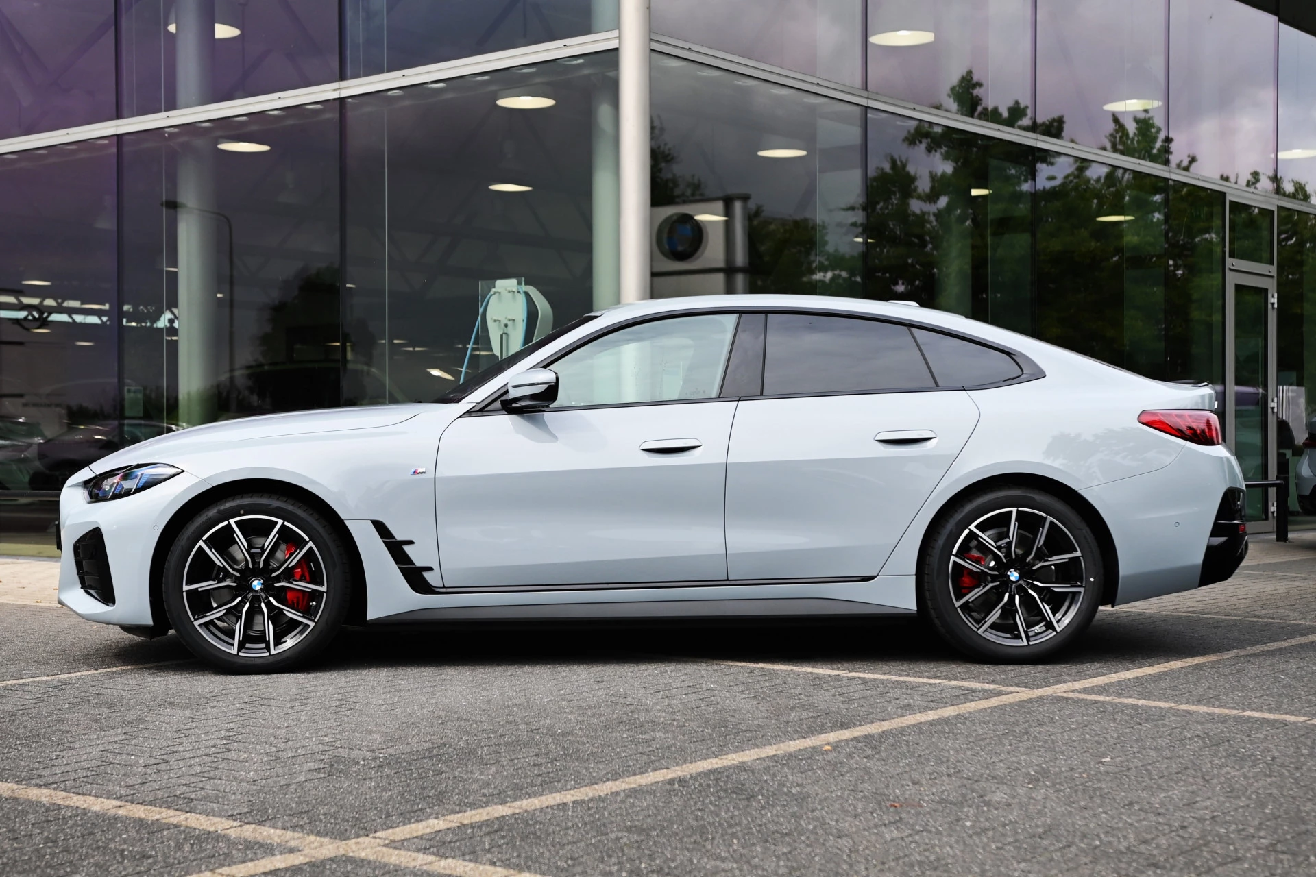 Hoofdafbeelding BMW i4