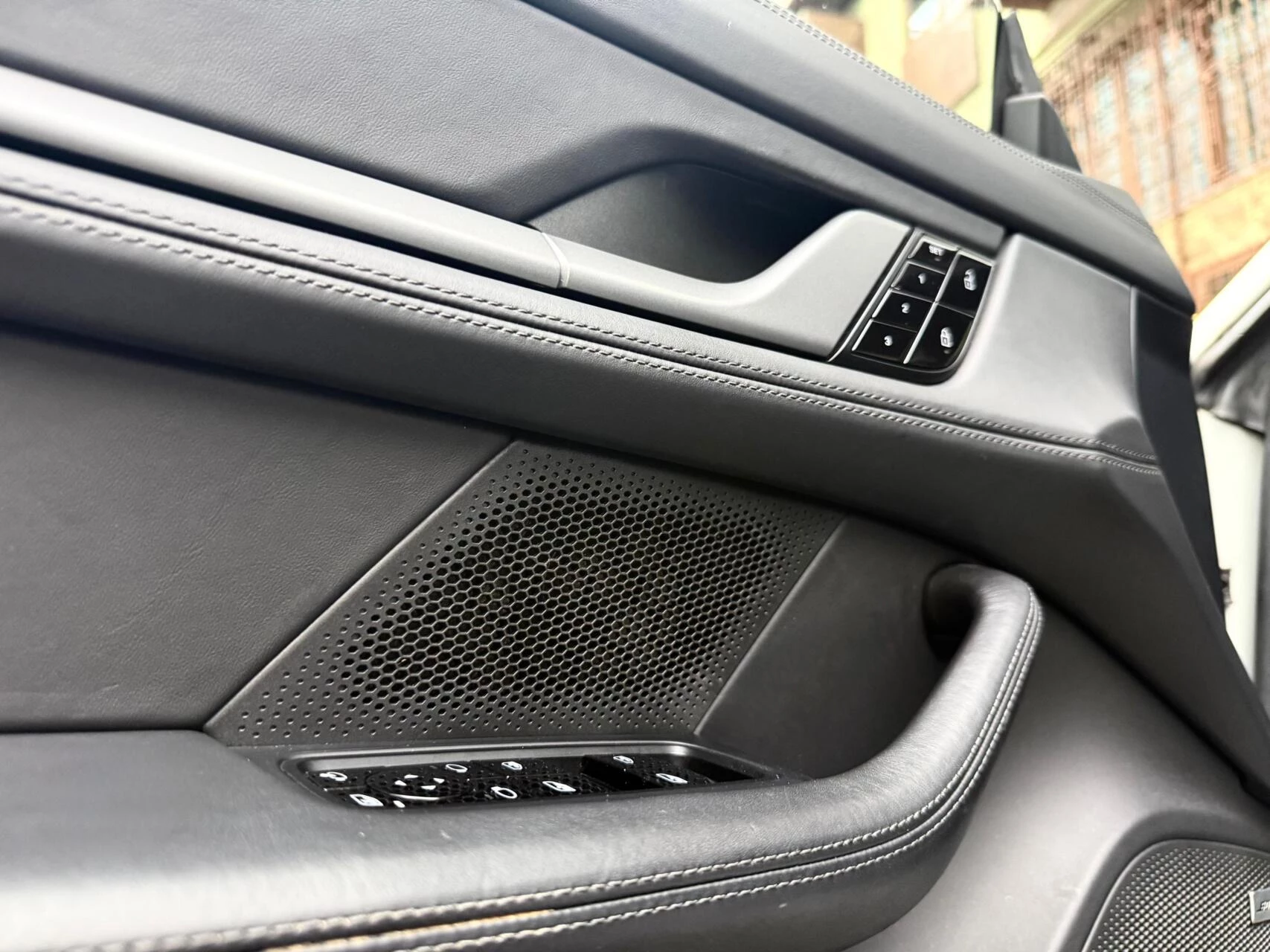 Hoofdafbeelding Porsche Taycan