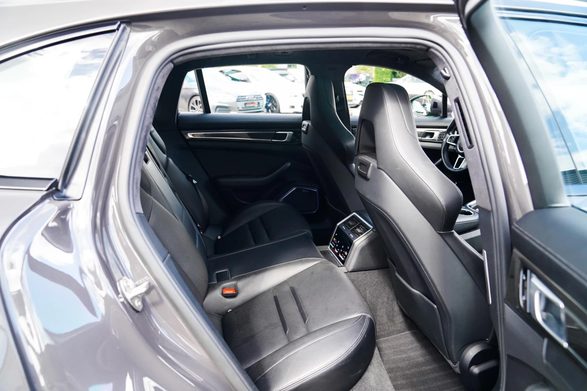 Hoofdafbeelding Porsche Panamera