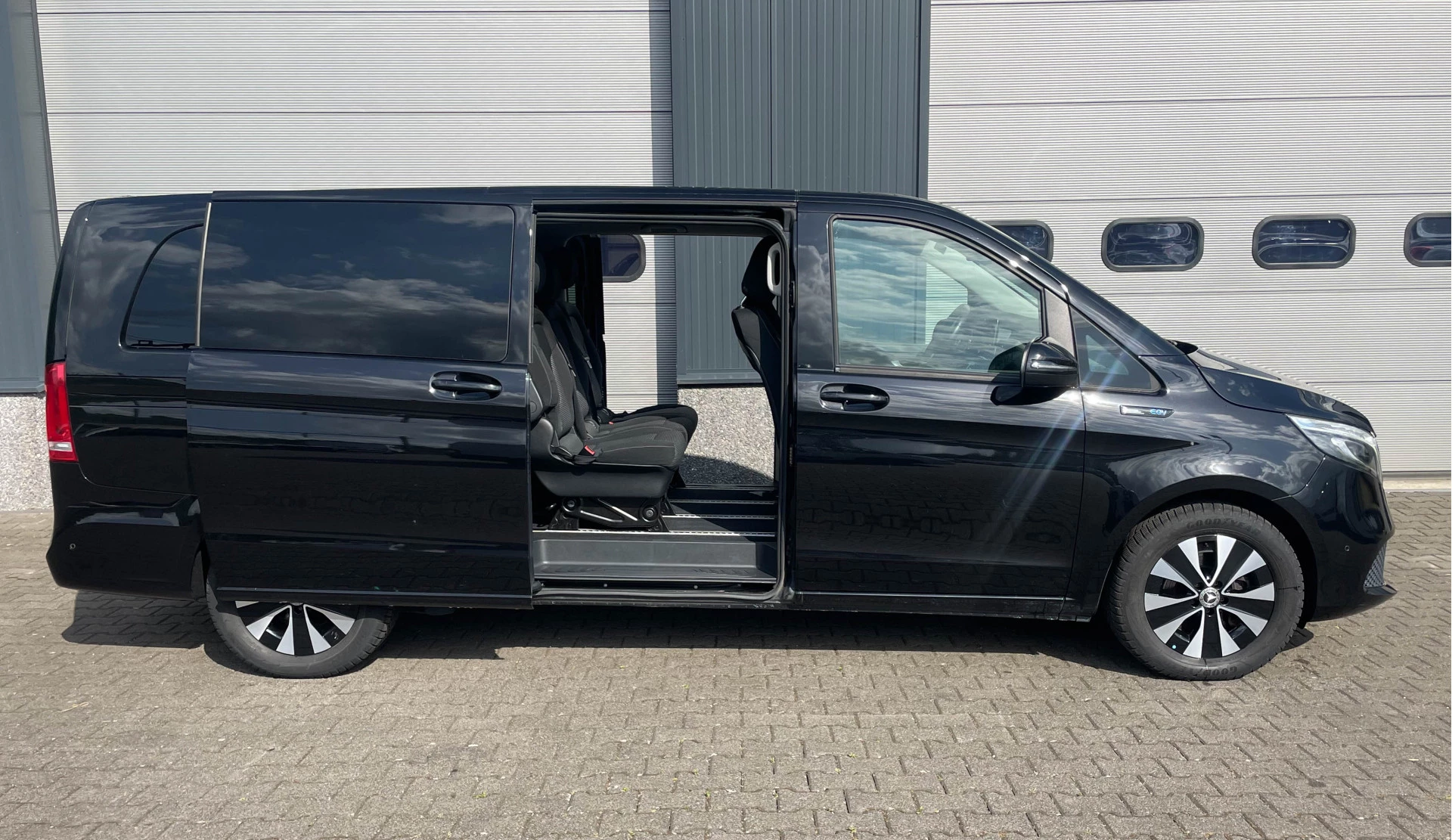 Hoofdafbeelding Mercedes-Benz EQV