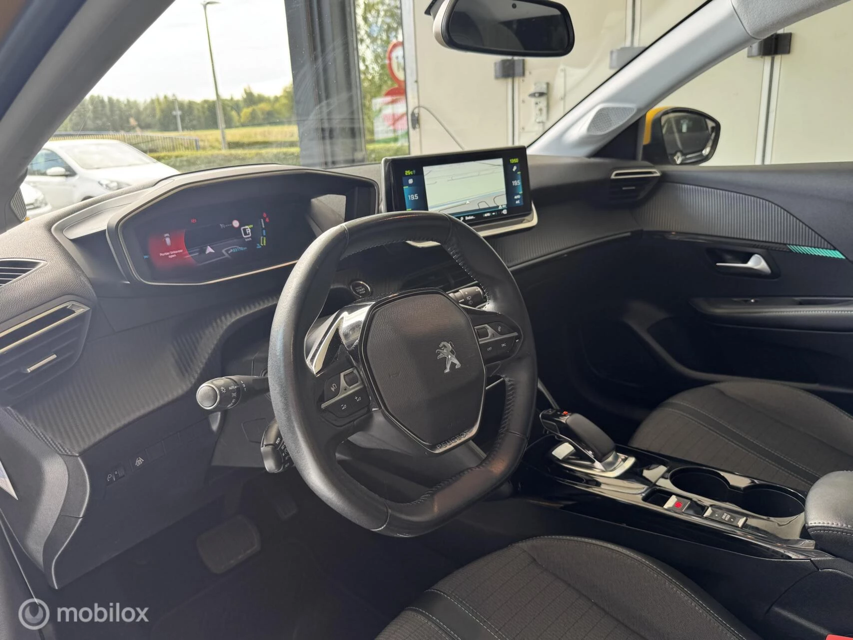 Hoofdafbeelding Peugeot e-208