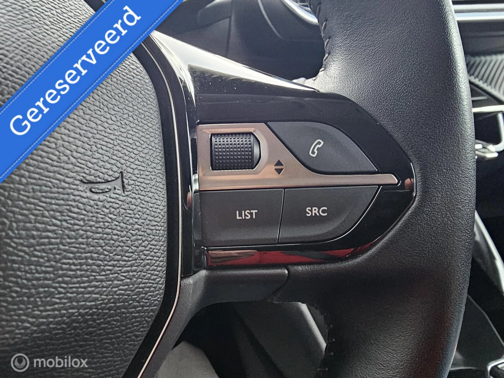 Hoofdafbeelding Peugeot e-208