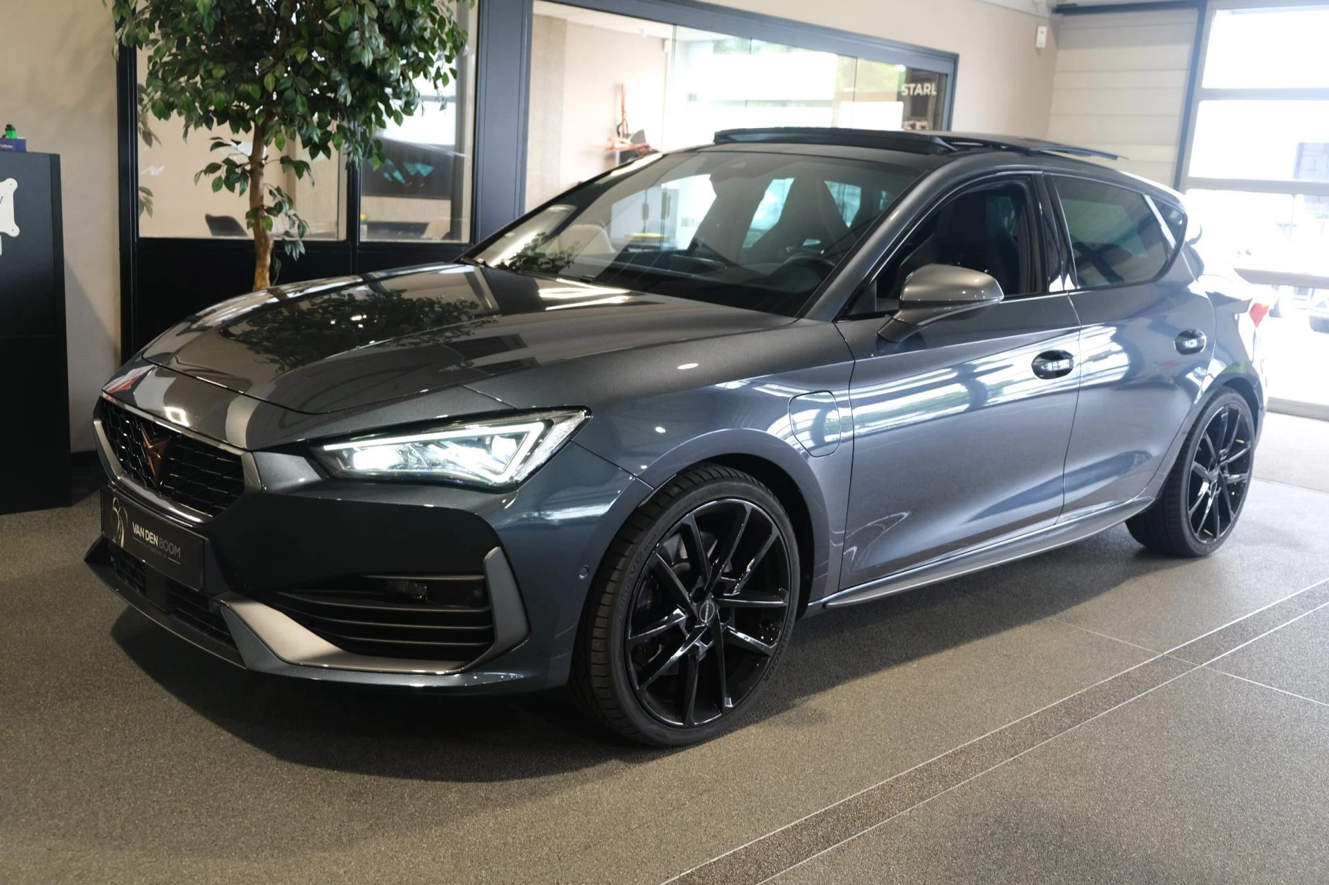 Hoofdafbeelding CUPRA Leon