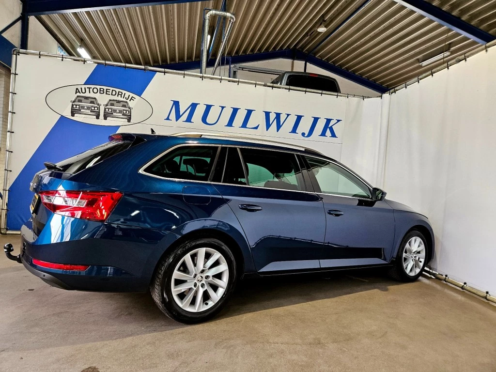Hoofdafbeelding Škoda Superb