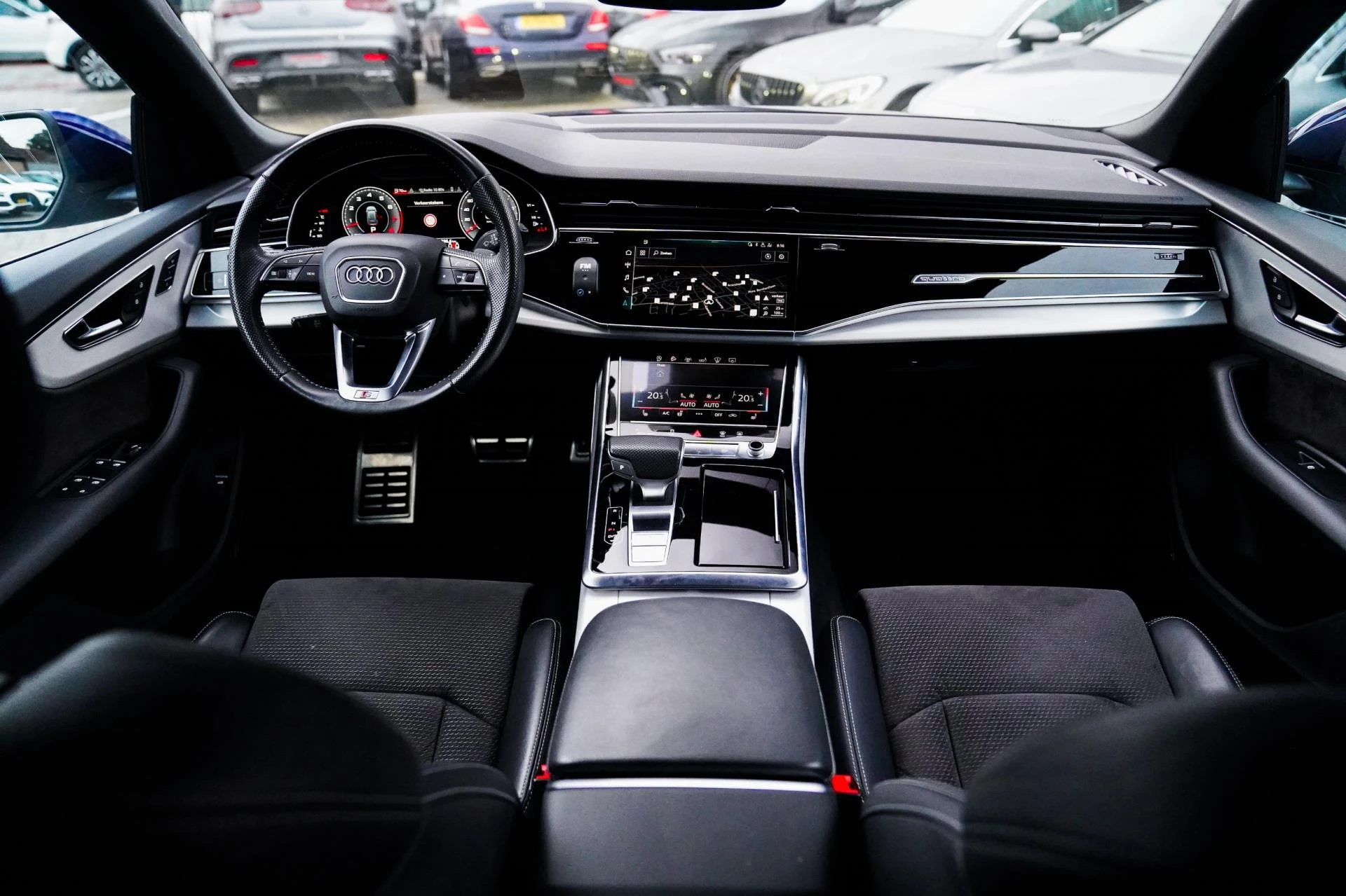Hoofdafbeelding Audi Q8