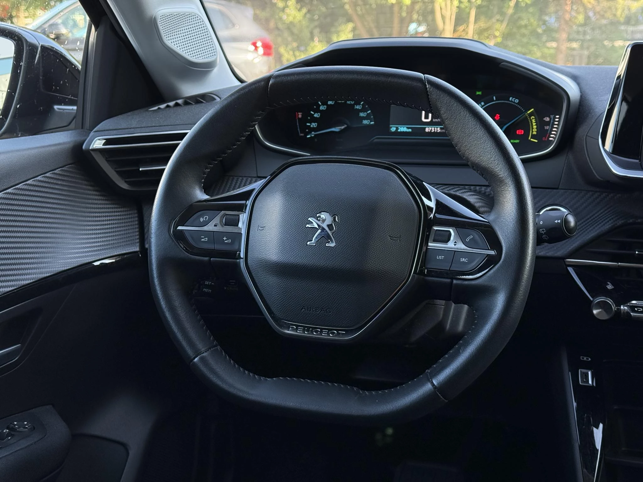 Hoofdafbeelding Peugeot e-208