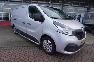 Hoofdafbeelding Renault Trafic Renault Trafic 1.6 dCi 122PK T29 L2H1 Luxe Nr. V013 | Airco | Cruise | Navi | Camera