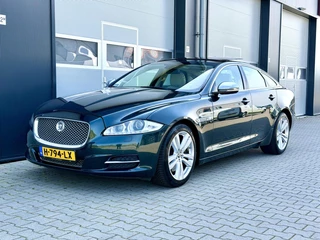 Hoofdafbeelding Jaguar XJ Jaguar XJ 3.0 V6 SC AWD Portfolio | Pano | British Racing Green