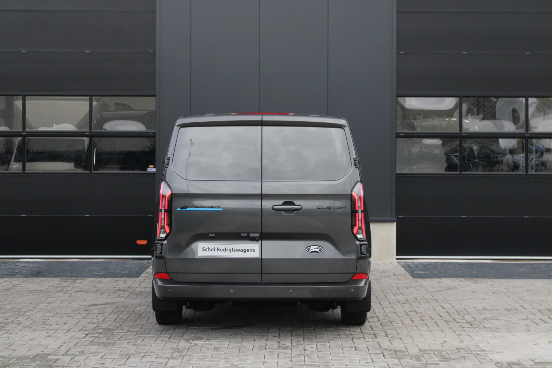 Hoofdafbeelding Ford E-Transit Custom
