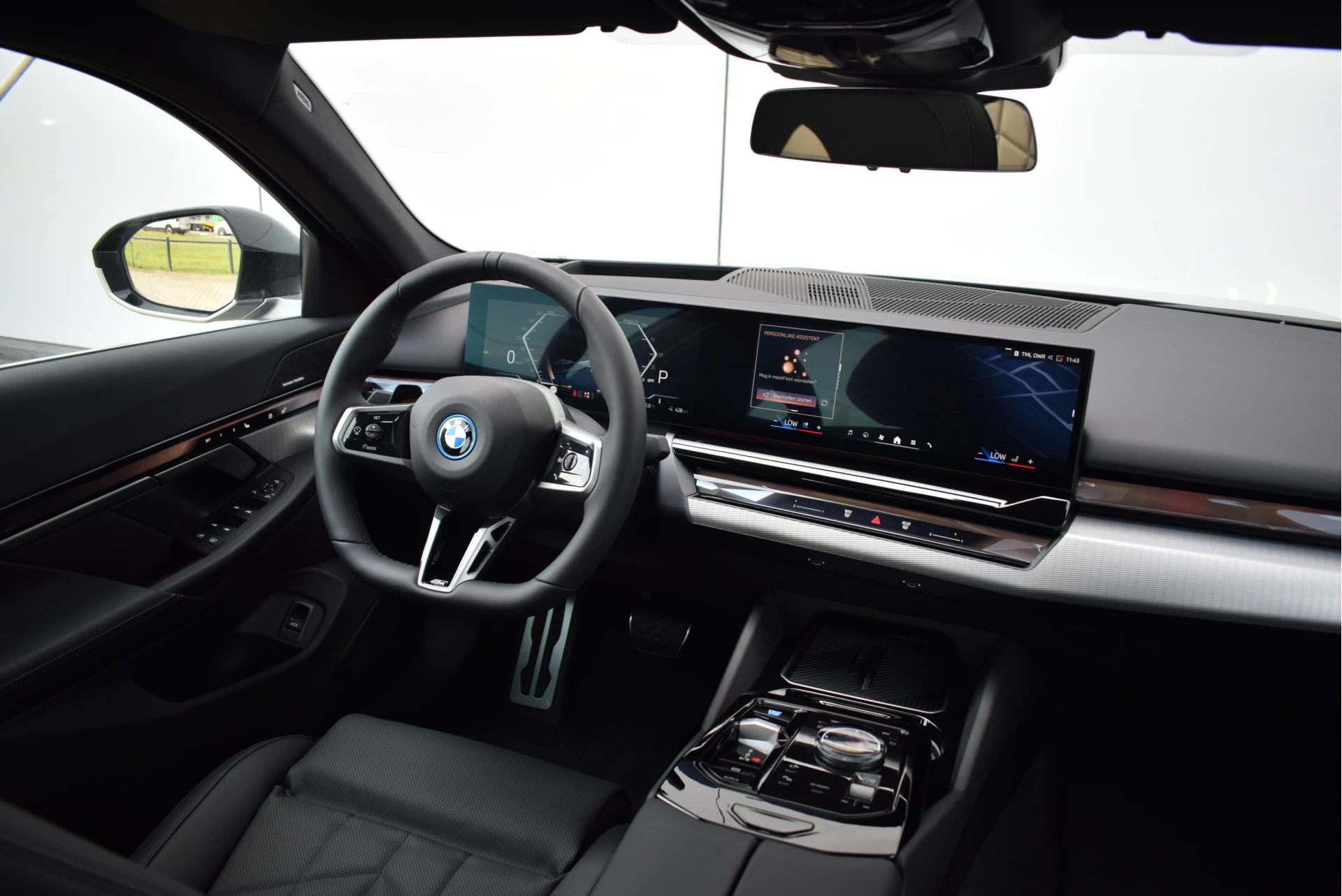 Hoofdafbeelding BMW i5