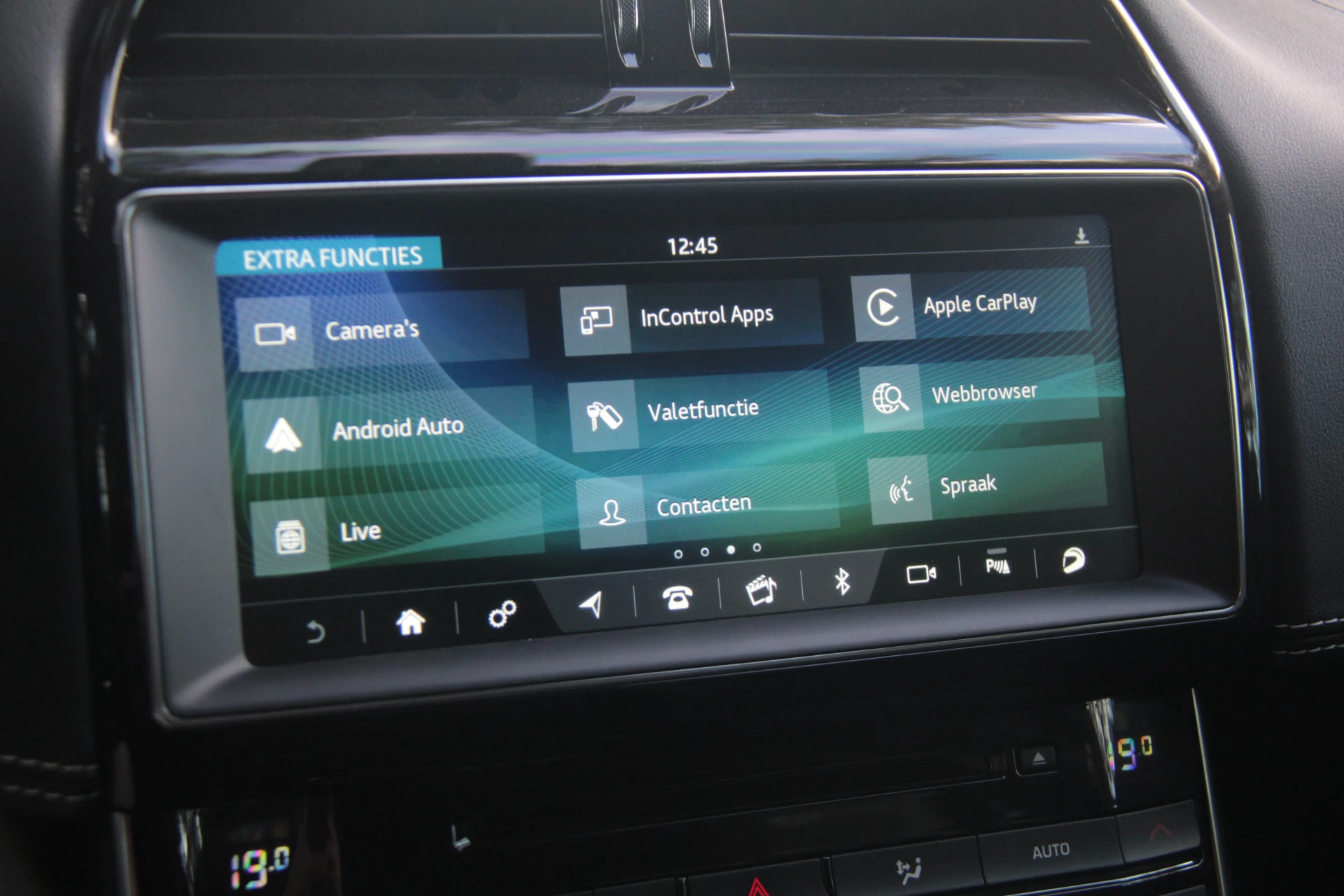 Hoofdafbeelding Jaguar XE