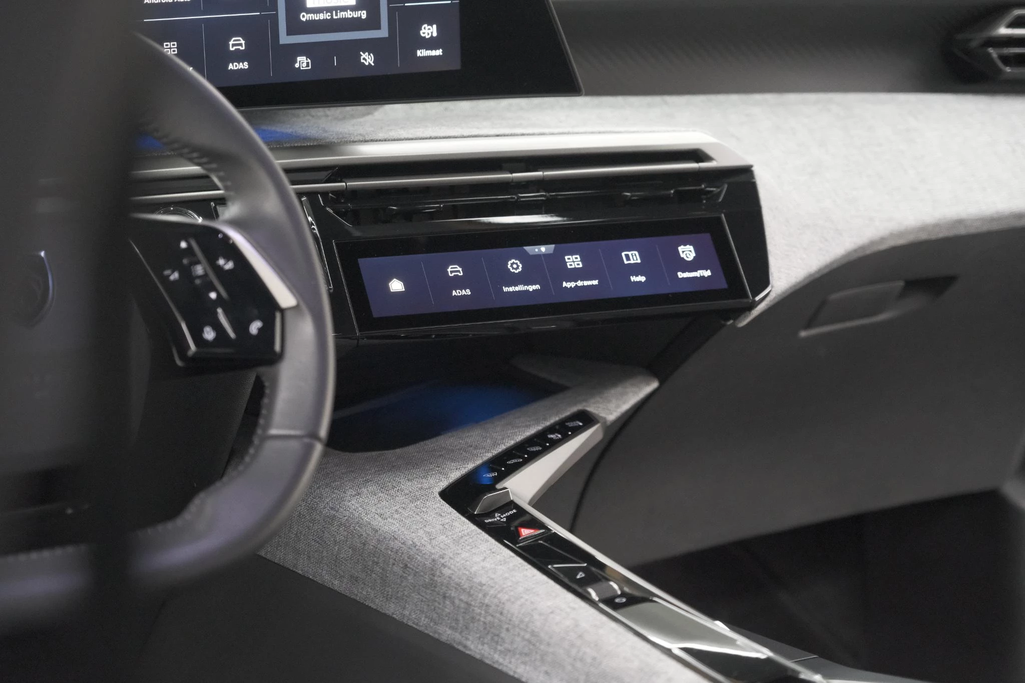Hoofdafbeelding Peugeot e-3008