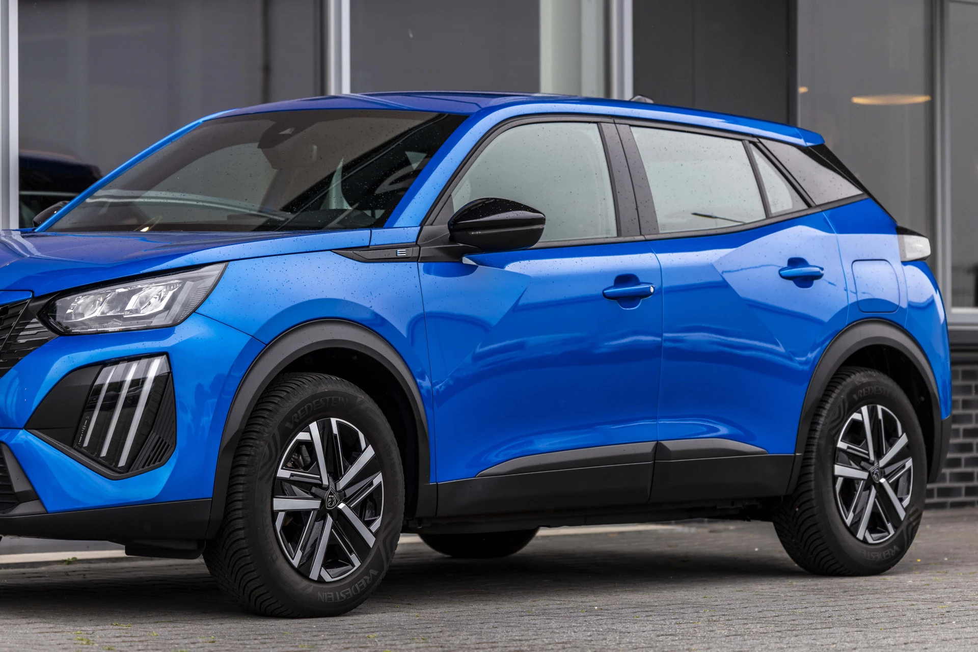 Hoofdafbeelding Peugeot e-2008