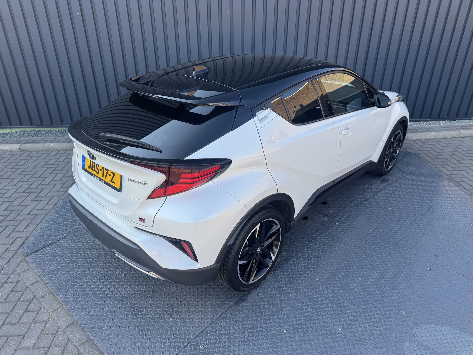 Hoofdafbeelding Toyota C-HR