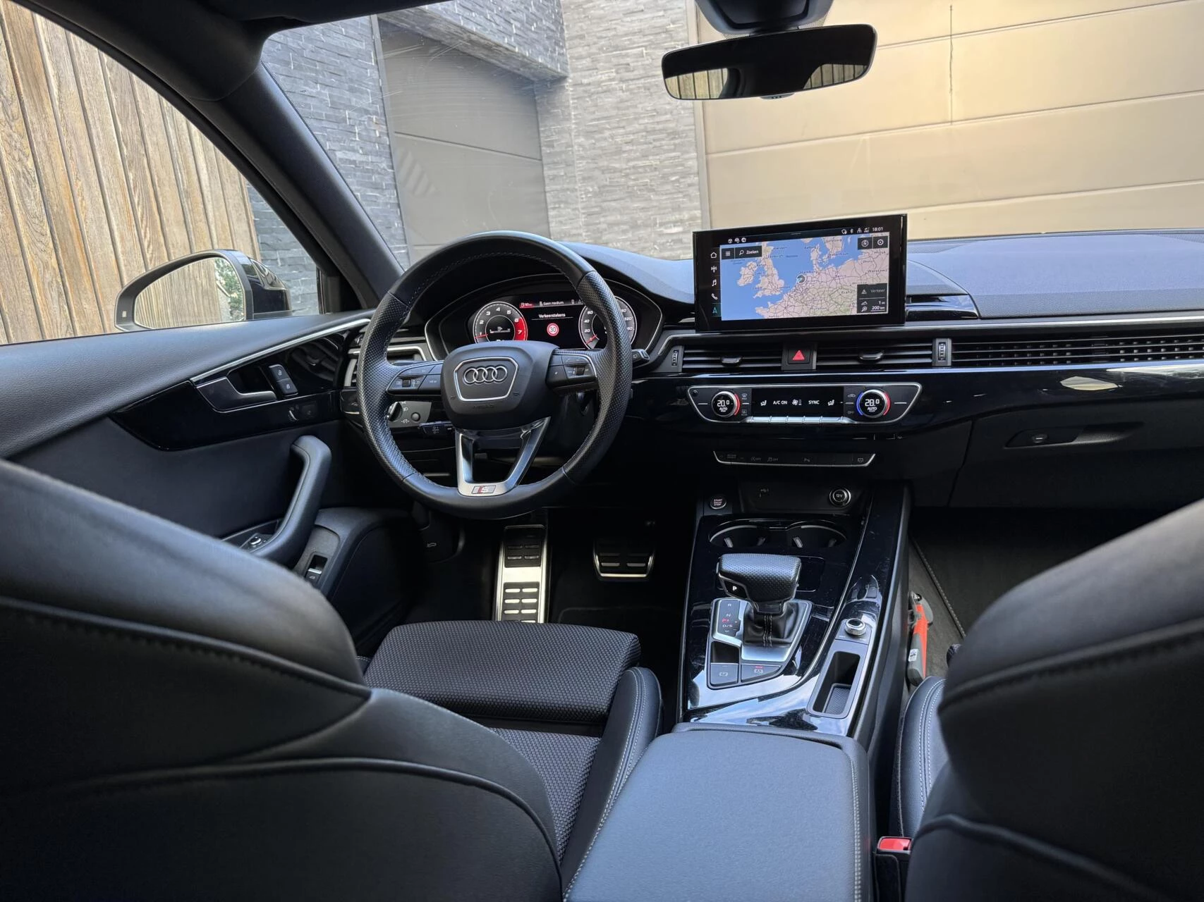 Hoofdafbeelding Audi A4
