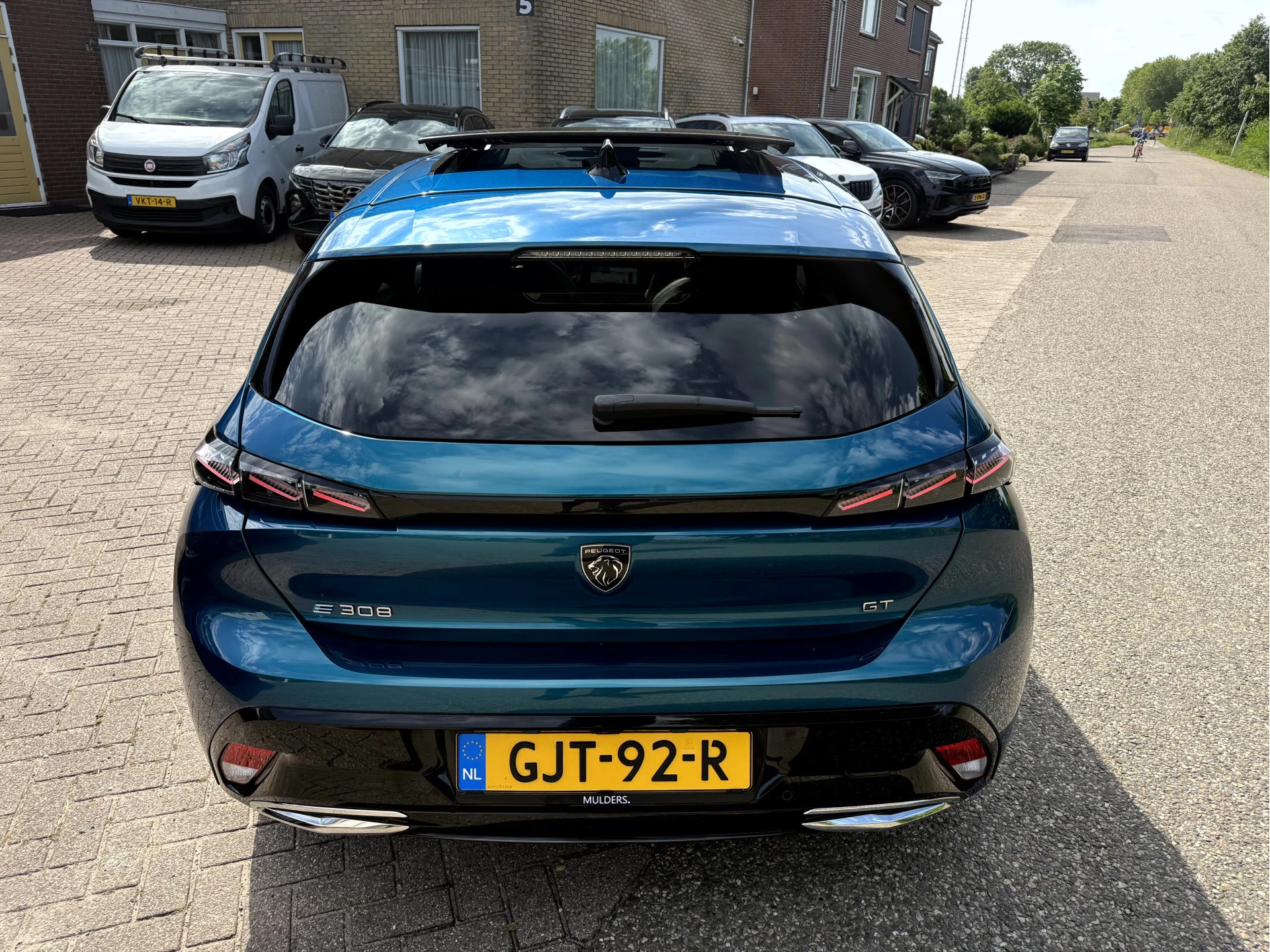 Hoofdafbeelding Peugeot e-308