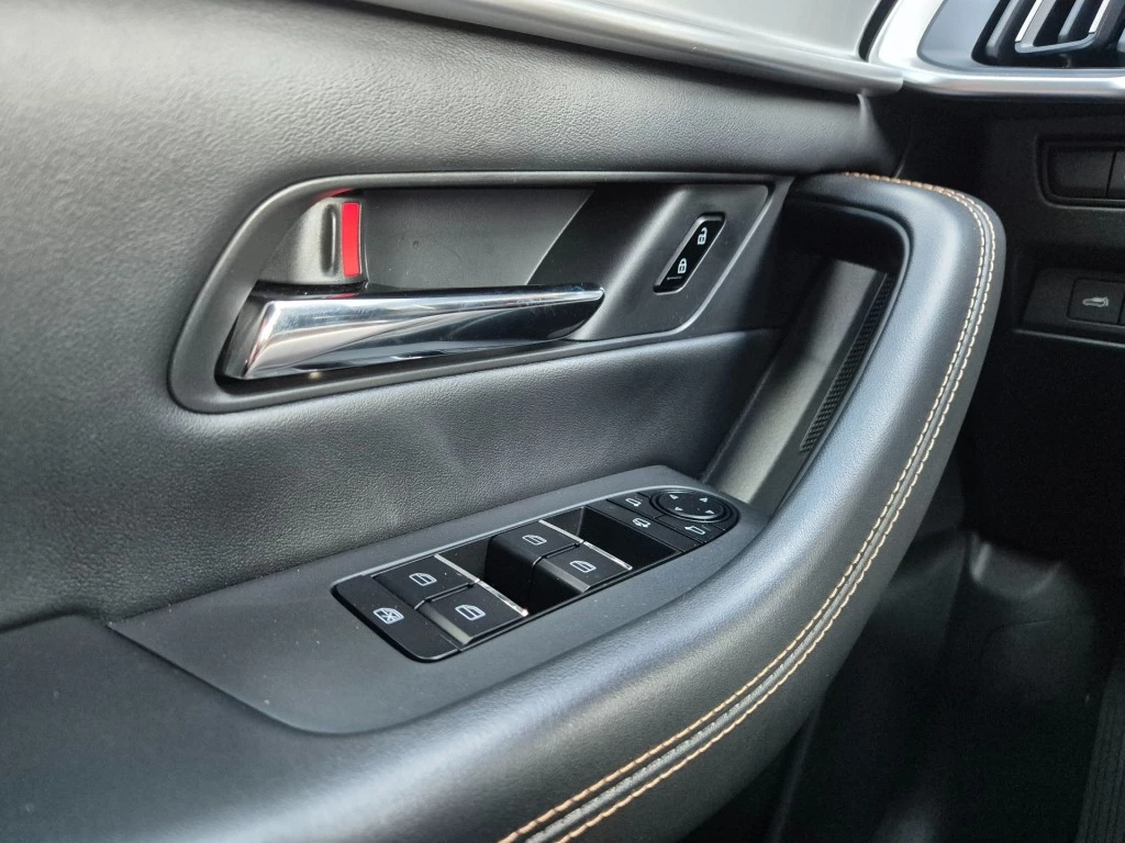 Hoofdafbeelding Mazda CX-60