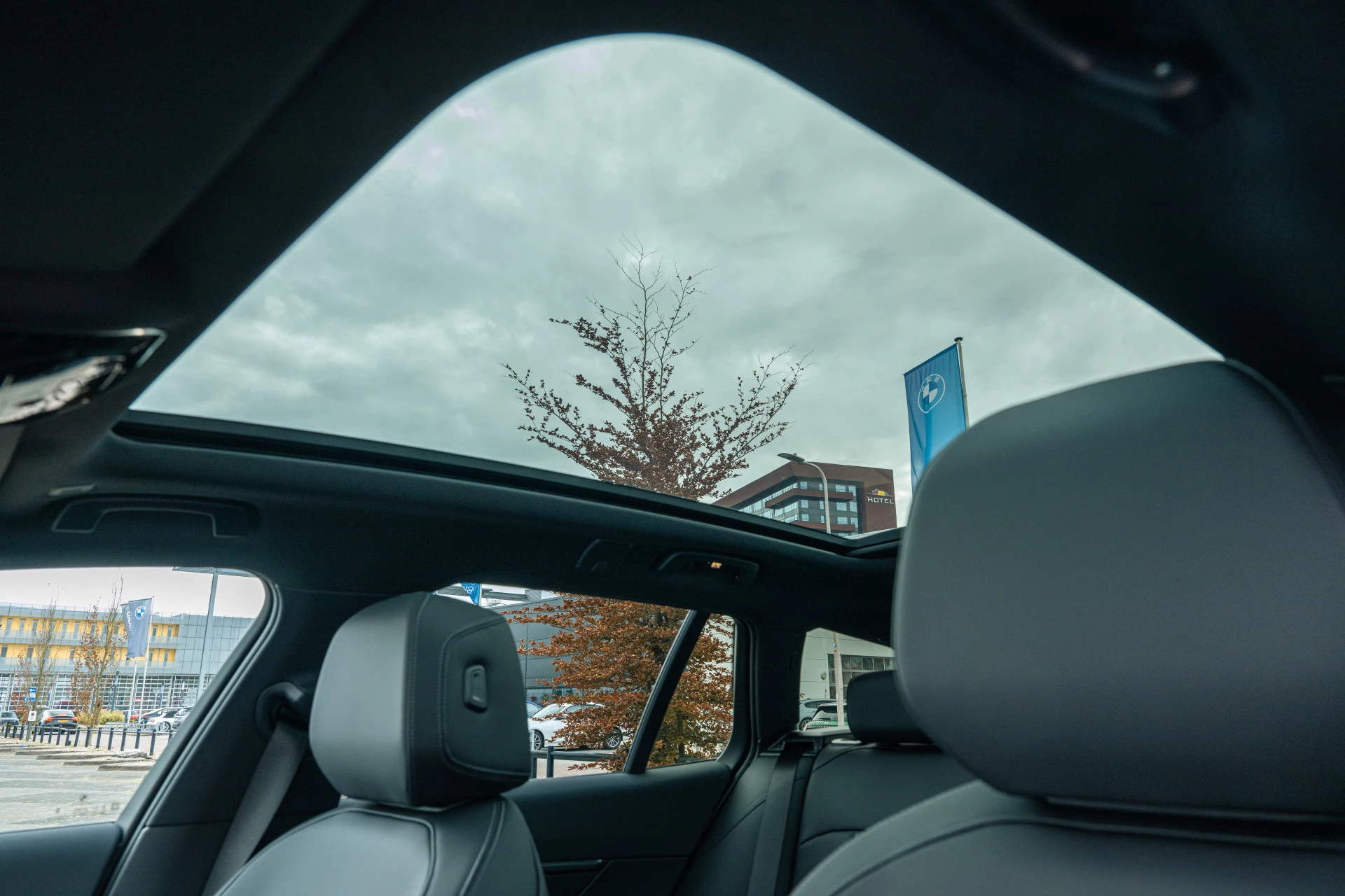 Hoofdafbeelding BMW i5
