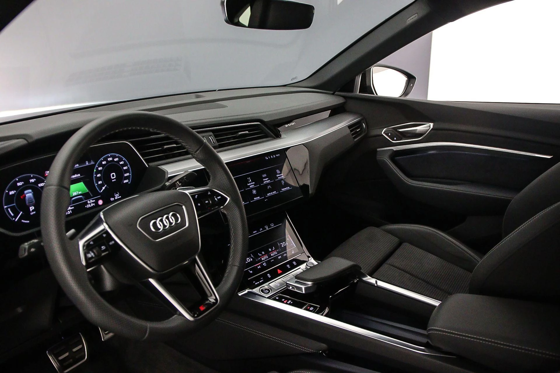 Hoofdafbeelding Audi Q8 Sportback e-tron