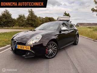 Hoofdafbeelding Alfa Romeo Giulietta Alfa Romeo Giulietta 1.4 T Limited Edition Automaat.