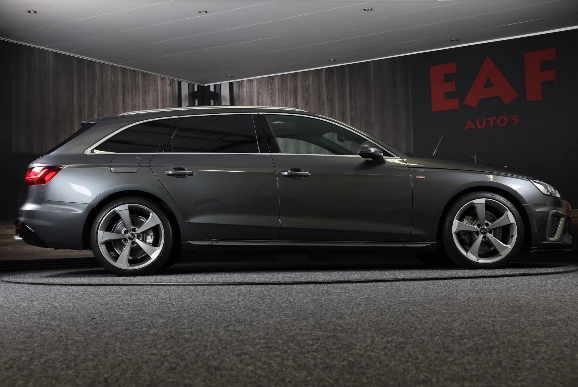 Hoofdafbeelding Audi A4