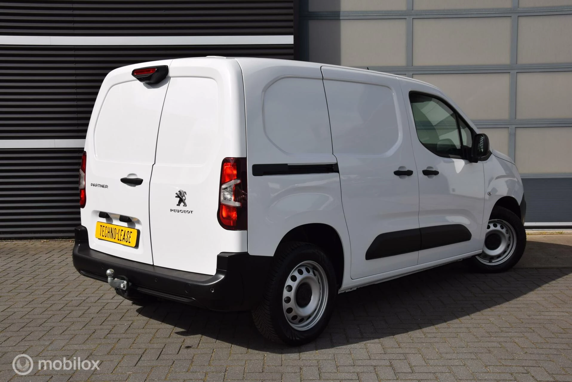 Hoofdafbeelding Peugeot Partner