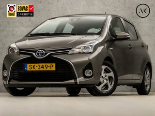 Toyota Yaris 1.5 Hybrid Sport Automaat (NAVIGATIE, CLIMATE, CAMERA, STOELVERWARMING, SPORTSTOELEN, BLUETOOTH, TREKHAAK, LM VELGEN, NIEUWE APK, NIEUWSTAAT)
