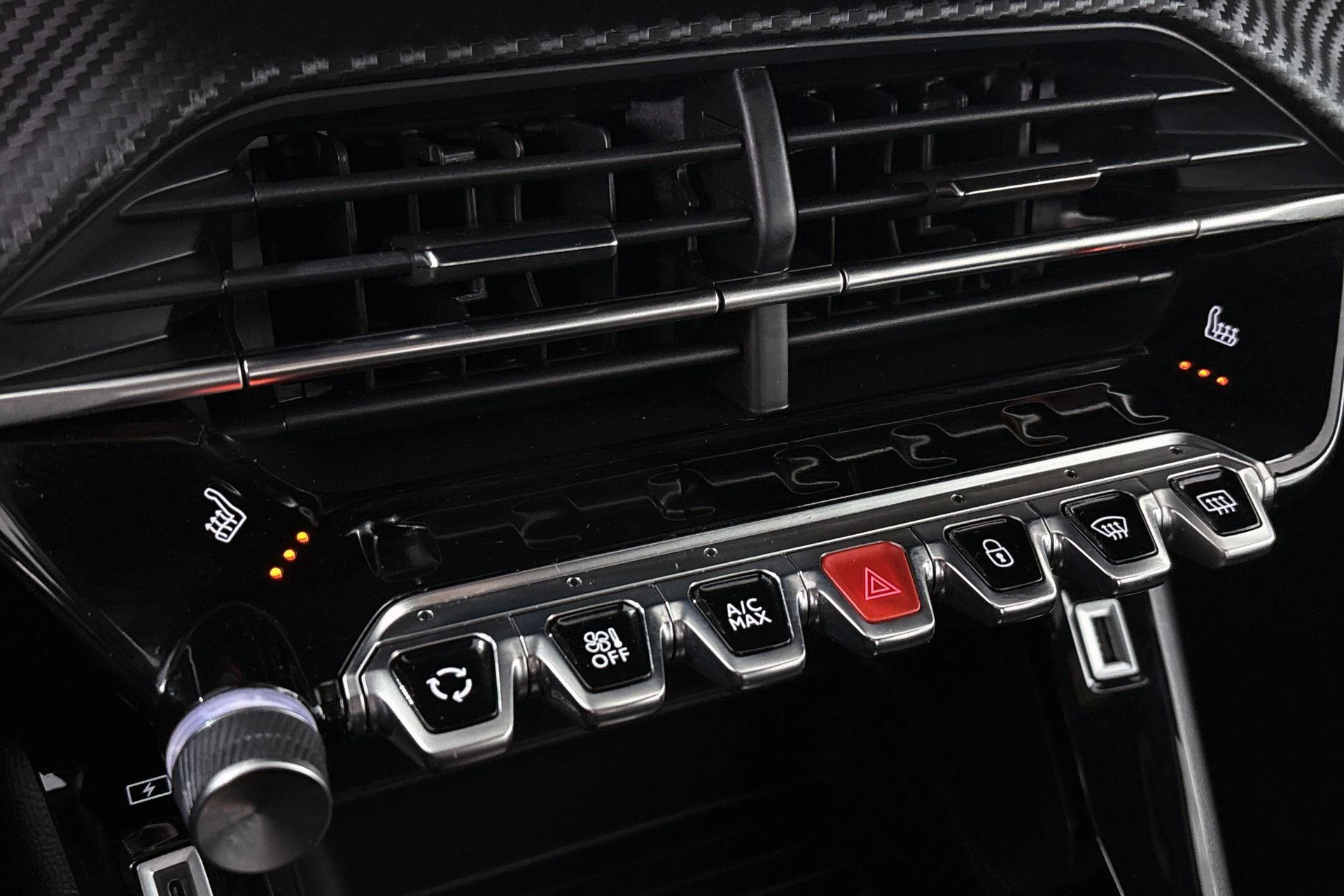 Hoofdafbeelding Peugeot e-2008