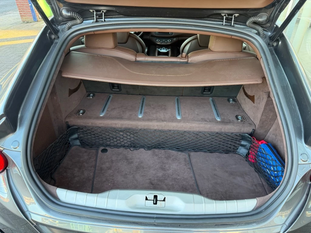 Hoofdafbeelding Ferrari FF